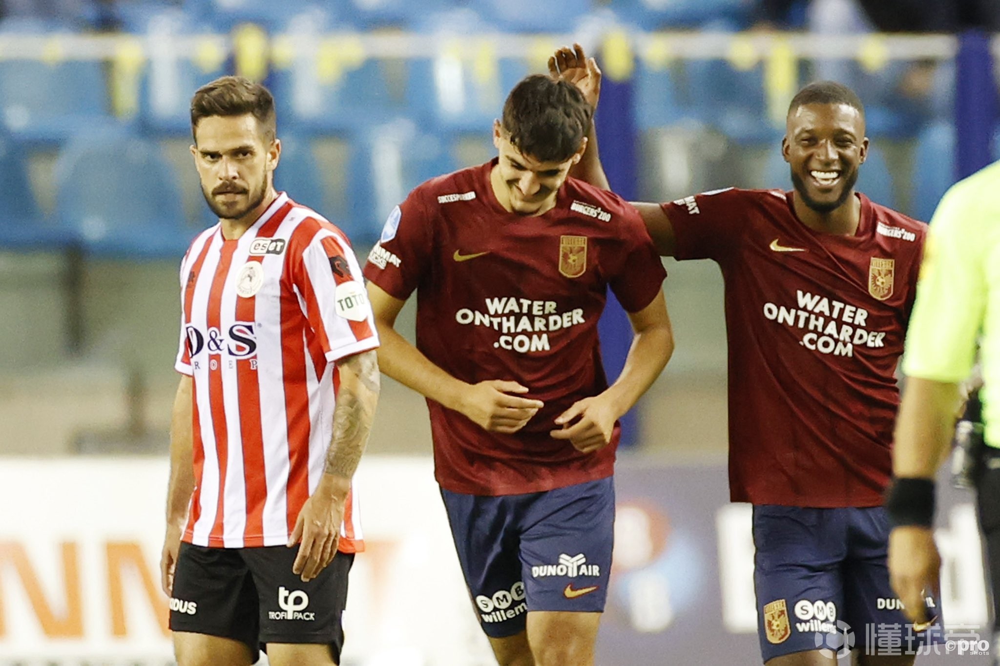 kaiyun登录入口关于转折点俄克拉荷马雷霆绝杀压哨，荷甲今晨攻防权衡，球迷炸锅，年轻球员得到机会的信息